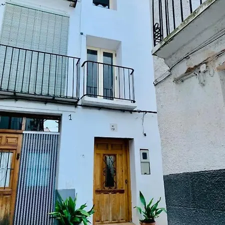 Con Encanto En La *